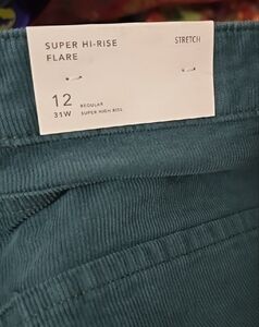 Super Hi-Rise Flare Stretch Pants - Green